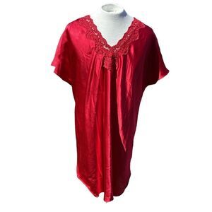 Vintage red satin nightdress nightgown, XL.  0475
